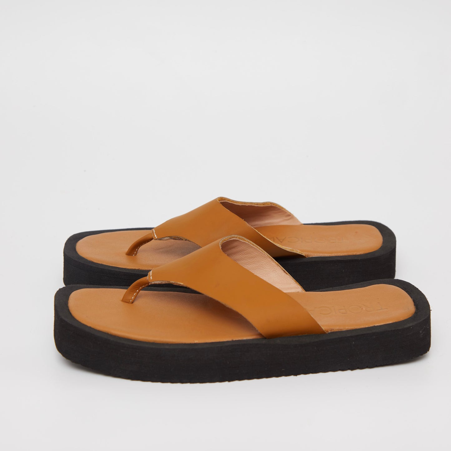 Sandalia Luciana camel
