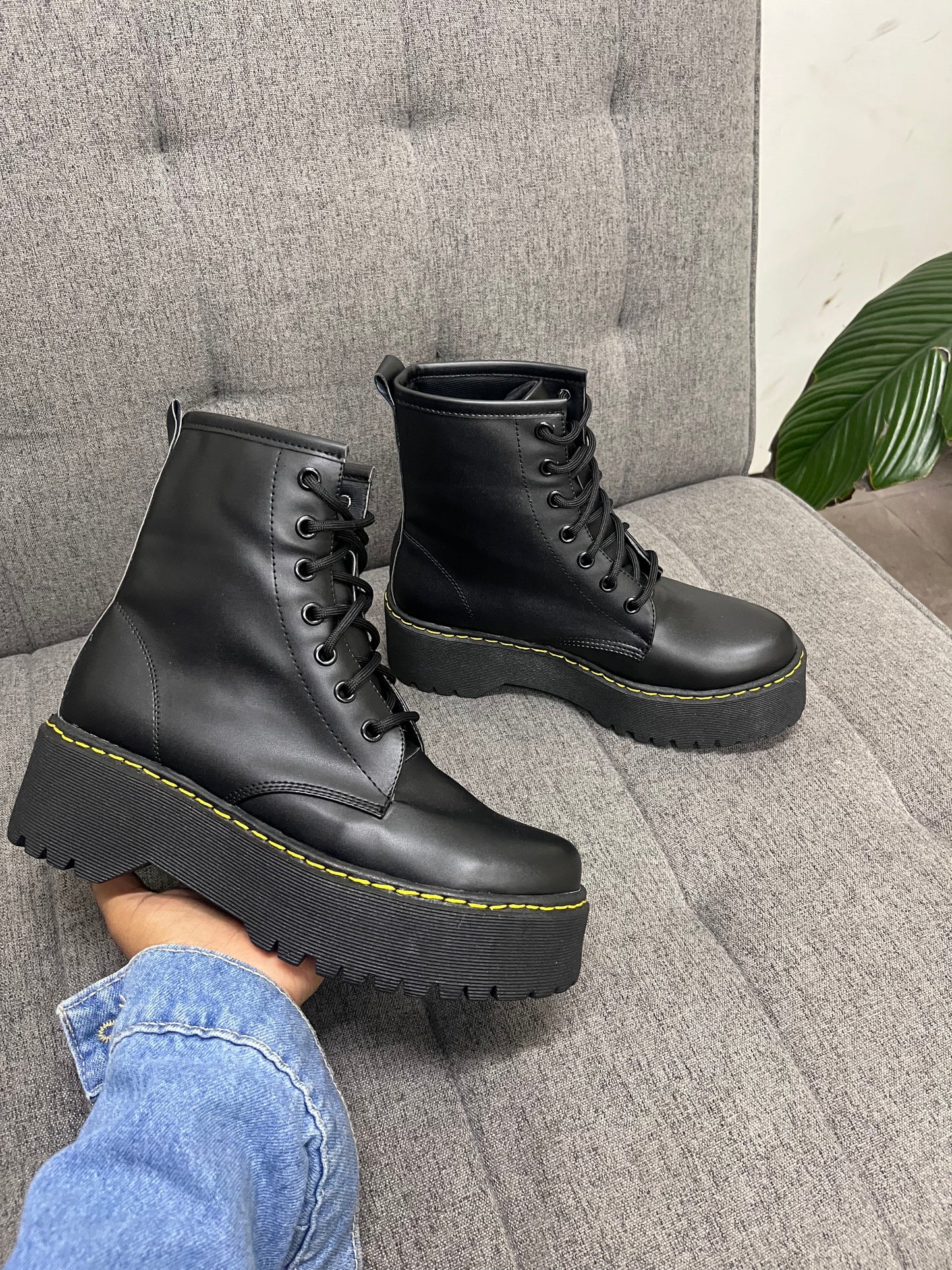 Botín Combat boots black